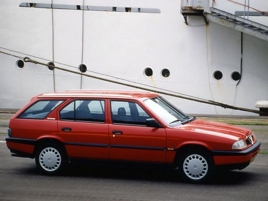  Alfa Romeo Sport Wagon (907) 1990 года  (WW) (фото 14 из 17)